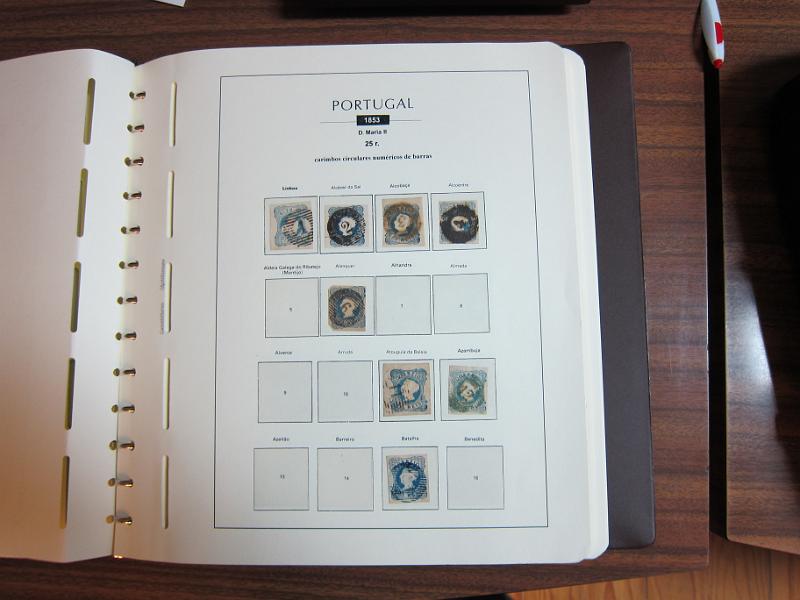 0015 (2).jpg -     Lote:    15      Marcofilia      Lotes Especiais       Descrição:      Portugal.   Colecção especializada de marcas numéricas das 1.ª e 2.ª reformas em selos de 25 reis, desde D. Maria II até D. Luís I, de frente. Lote a ver.        Lote       Valor Base:     &euro; 1.500,00     Valor Venda:     &euro; 3.000,00     
